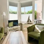 Strandkoenig-westerland-terrasse-mit-garten-strandnaehe-pkw-stellplatz *