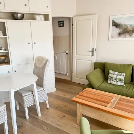 Strandkoenig-westerland-terrasse-mit-garten-strandnaehe-pkw-stellplatz 公寓 *