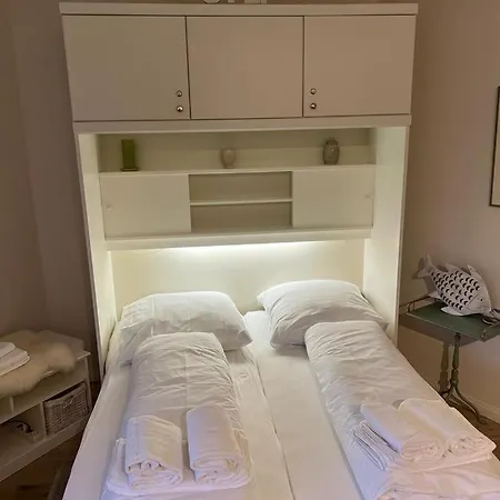 Strandkoenig-westerland-terrasse-mit-garten-strandnaehe-pkw-stellplatz